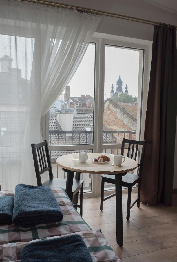 Apartments Galicia Lviv Ngoại thất bức ảnh